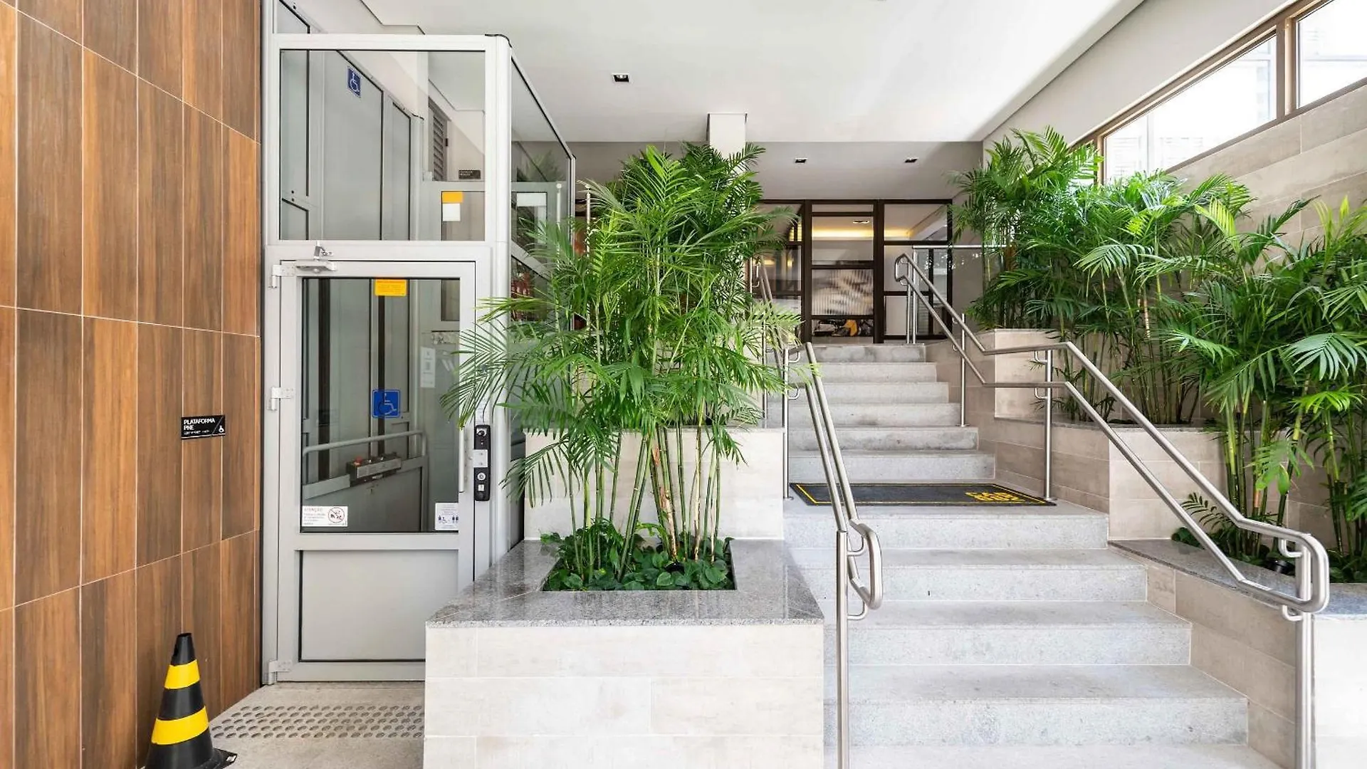Enb | Studio Completo Proximo Ao Ibirapuera/Metro Сан-Пауло 0*,